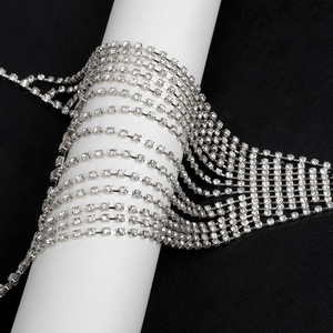 Koleksi Pakaian Dalam <span class=keywords><strong>Bikini</strong></span> Thong Rantai Tubuh Seksi Motif Polos Berhias Berlian Imitasi Model Low-Rise Ukuran XL untuk Wanita Dewasa Amerika Eropa - Product Image 4