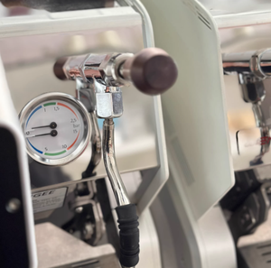 Cafetera Espresso Semiautomática Wendougee con Pantalla Táctil Programable y Acero Inoxidable - Product Image 5