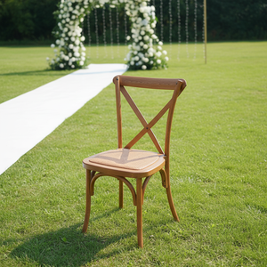 Chaise empilable en plastique imitation bois à dossier croisé pour événements, mariages et locations hôtelières - Product Image 1