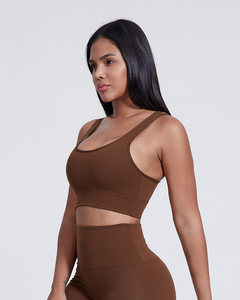 Ce soutien-gorge de sport avec un design novateur et un tissu rafraîchissant rembourré est un favori parmi les amateurs de fitness - Product Image 3