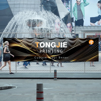 Bannière en vinyle avec logo personnalisé Bâche double face aux couleurs vives pour l'impression numérique de clôtures de construction pour l'automobile