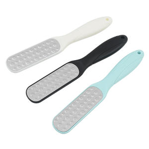 Lima de pie de doble cara con mango de plástico, removedor de callos ligero para piel muerta, herramienta de pedicura de grano grueso/fino esencial - Product Image 1