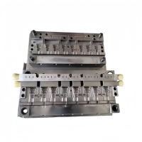 Cordon d'alimentation européen blanc Câble IEC C13 1.3M Stock Prise 3 broches 16A 250v Cordon d'alimentation européen Moule d'alimentation secteur par fabricant