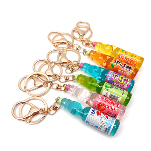 Llavero con Mini Botella de Refresco Japonés <span class=keywords><strong>Ramune</strong></span>, Colgante de Bebida de Simulación Colorido para Decoración de Bolsos y Mochilas, y Regalos para Amantes de la Gastronomía - Product Image 4