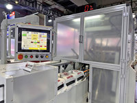 Machine automatique haute vitesse pour la fabrication de sacs de courses à poignée avec patchs de colle latéraux en plastique PE et système de collecte de pinces
