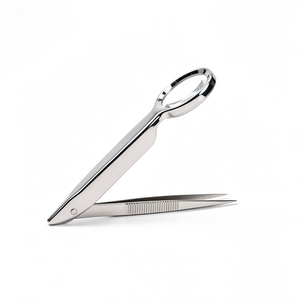 Ishow Pinzette Multifunzione per Rimozione <span class=keywords><strong>Zecche</strong></span> Animali Domestici con Lente d'Ingrandimento 30mm, Strumento di Precisione Pieghevole in Acciaio Inossidabile Sicuro per Cani e Gatti - Product Image 4