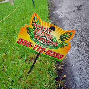 เสาพลาสติกสำหรับดูแลสนามหญ้าแบบหนา ขนาด 18 นิ้ว - Product Image 4