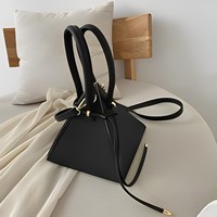 Mode einzigartiges Design Damen Cross body Umhängetaschen Geldbörse Dreieck geformte Handtaschen benutzer definierte neuen Stil koreanische Einkaufstasche