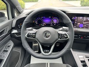 Voiture d'occasion Volkswagen <span class=keywords><strong>Golf</strong></span> <span class=keywords><strong>8</strong></span> R-Line 1.4T, transmission automatique, conduite à gauche, peinture d'origine, vente en gros pour l'exportation vers la Russie - Product Image 2