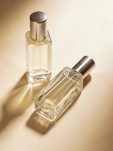 Vente en gros de vaporisateurs <span class=keywords><strong>pour</strong></span> le <span class=keywords><strong>corps</strong></span> Eau de Parfum Secret Victoria de luxe, 50-100 ml, <span class=keywords><strong>pour</strong></span> femmes, longue tenue, écologiques, parfum crème sucrée - Product Image 5