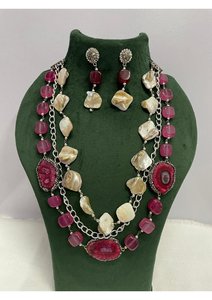 Handcrafted Pink Agate Geode <b>Statement</b> <b>Necklace</b> Set with Shell Bead Accents and Matching Earrings Artisan Jewelry Collection - Product Image 4