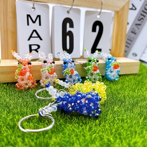 Llaveros de conejito y zanahoria personalizados, regalo promocional, regalos de cumpleaños para niñas, colgante para bolso de niña, llavero de conejo hecho a mano - Product Image 2