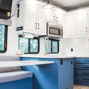 Cuisine modulaire en bois moderne et légère pour camping-car - Product Image 6