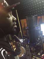 Microphone à condensateur de studio professionnel avec étui de transport