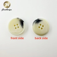 Kancing Resin Bulat 4 Lubang Warna Putih Dengan Garis Hitam Imitasi Kancing Tanduk untuk Mantel Jas Pakaian