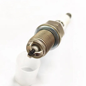 Accesorios y Repuestos <span class=keywords><strong>de</strong></span> Automóvil al Por Mayor Bujías <span class=keywords><strong>de</strong></span> Iridio 2397 BKUR6ET-10 - Product Image 4