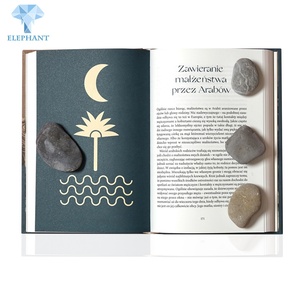 Impresión de Libros de Cartón Personalizados, Historias Bíblicas Silenciosas en Fieltro, Impresión de Libros de Tapa Dura Vintage Bajo Demanda - Product Image 2