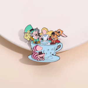 Gros nouveau style mignon robe de princesse magique <span class=keywords><strong>broche</strong></span> stocké tasse de thé plateau tournant dessin animé manche émail doux <span class=keywords><strong>broche</strong></span> - Product Image 1