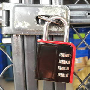 Candado de Combinación CH-605 para Exteriores, de 4 Dígitos, Moderno, para Equipaje, Casillero de Gimnasio o Escuela - Product Image 3