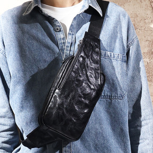 Bolso de Pecho para Hombre, de Cuero Genuino, Bandolera de un Solo Hombro, Moderno para Uso Diario, Primavera 2024 - Product Image 1