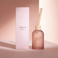 Diffuseur de parfum Aikun en verre rond rose givré avec bâtonnets en rotin naturel, collier en bois, huile parfumée et boîte cadeau individuelle