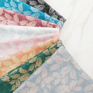 Fabricante de Pañuelos Cuadrados de Poliéster Estampados con Etiqueta Privada OEM - Product Image 4