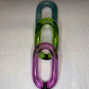 Cadena Decorativa de Resina para Pared, Diseño Colgante para Hogares Contemporáneos, Hoteles, Oficinas, Cafés y Restaurantes - Product Image 1