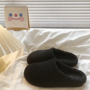 Fabricant sur mesure – Nouveauté Hiver 2025 – Sabots en fourrure pour femme – Marque privée – Bout rond – Semelle souple antidérapante – Mules pour femme - Product Image 5