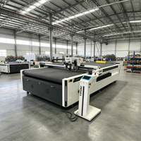 Machine de découpe à plat CNC haut de gamme avec projecteur de motifs pour panneaux KT, carton ondulé, autocollants de voiture, découpe numérique de stickers, traceur numérique