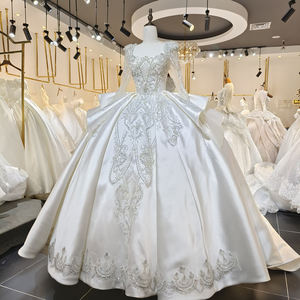 Lsml024 Robe de mariée moderne, style princesse, en satin, avec strass et appliques florales, jupe de mariée à traîne balai, pour mariée musulmane - Product Image 1