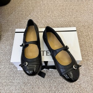 Zapatos planos Mary Jane con punta redonda y cierre de hebilla con correa en T de charol para mujer, color dorado y negro, talla 36 37 38 39 40 - Product Image 2