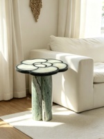Table d'appoint en marbre vert naturel et onyx blanc en forme de fleur, élégante, artisanale, incrustation de pierres, meubles de luxe pour la maison