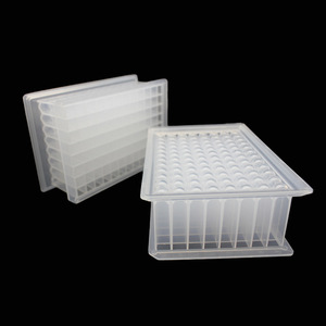 จานไมโครเพลท Yongyue แบบ Deep Well ขนาด 2.2 มล. 96 หลุมสี่เหลี่ยม แบบ U-Bottom I-Beam สำหรับฆ่าเชื้อในห้องปฏิบัติการ - Product Image 1