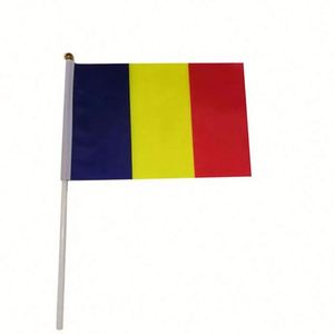 Bandera de mano de Rumania de alta calidad, 100% poliéster, con impresión personalizada en azul, amarillo y rojo, mini bandera para ondear con la mano. - Product Image 1