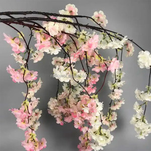 Branche de cerisier artificielle suspendue, <span class=keywords><strong>fleurs</strong></span> longues, décoration de fête de mariage, <span class=keywords><strong>fleurs</strong></span> de pêche <span class=keywords><strong>artificielles</strong></span> en soie romantiques - Product Image 1