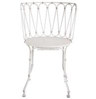 Ensemble de tables et chaises pliantes de bistrot français en fer antique avec finition durable thermolaquée pour la décoration intérieure