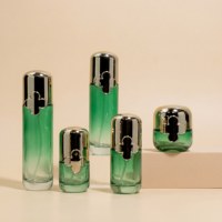 Ensemble de beauté de luxe en forme de trèfle à quatre feuilles, crème pour les yeux, lotion, eau, pots en verre de qualité supérieure, impression à l'écran, capacité de 120 ml