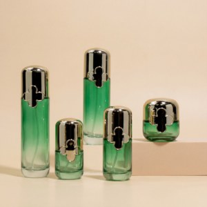 Set <span class=keywords><strong>de</strong></span> Belleza <span class=keywords><strong>de</strong></span> Lujo con Trébol <span class=keywords><strong>de</strong></span> Cuatro Hojas: Esencia, Crema para Ojos, Loción y Agua en Frascos <span class=keywords><strong>de</strong></span> Vidrio Premium, Tamaños 50g/30ml/50ml/100ml/120ml - Product Image 3