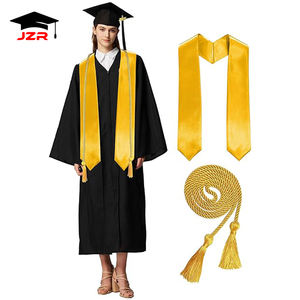 Venta al por mayor de vestido de graduación negro mate para adultos y gorras bata de graduación para la ceremonia de graduación - Product Image 1