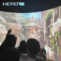 HEROVR Nouvelle Invention Effets Spéciaux Projecteur Orbital Cinéma Haut Revenu Dans Le Centre Commercial