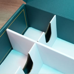 Op Maat Gemaakte Luxe Matzwarte Stijve Kartonnen Liquor Set Verpakkingsdozen Champagne Whisky Rode Wijnflessen Glazen Papieren Geschenkdoos - Product Image 4