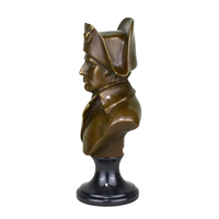 Buste de Napoléon Bonaparte en bronze, sculpté par la technique de coulée, pour la décoration extérieure et l'utilisation en musée