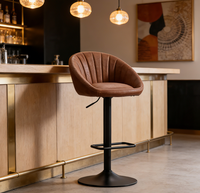 Nouvelle chaise de bar à hauteur de comptoir au design tendance, rembourrée avec dossier en métal pour bar et cuisine