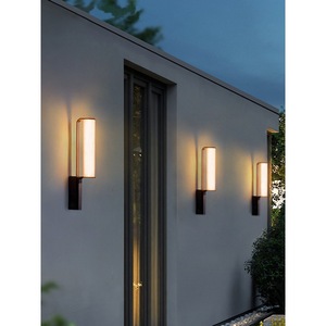 Lámpara de Pared Exterior Impermeable, Moderna y Minimalista, para Jardín, Patio o Villa, Modelo 9008 - Product Image 4