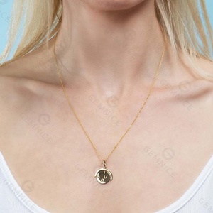 Collar con Colgante Giratorio de Disco Redondo con Iniciales, Chapado en Oro y Plata 925, Personalizable con Logotipo, Joyería Giratoria Gemnel, Gran Venta 2025 - Product Image 4