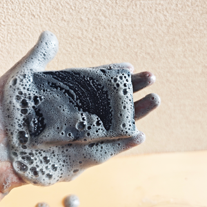 Jabón negro africano de carbón de bambú, jabón negro africano, exfoliante facial para puntos negros, jabón para piel brillante e hidratante, OEM - Product Image 5