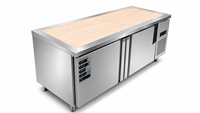 Table de travail de cuisine commerciale à deux portes en acier inoxydable avec plateau en bois, réfrigérateur 500L 380L 270L