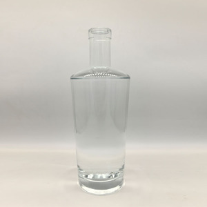 Producción en Masa de Botellas de Vidrio de Cristal de 750 ml para Vino, Whisky, Tequila y Ginebra, con Color Personalizado, Sellado con Corcho, Estampado en Caliente Dorado y Logotipo Personalizado - Product Image 6