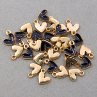 100 pc/sac personnalisé mode plaqué or émail en forme de coeur délicat délicat collier pendentif à breloque bijoux meilleur charme