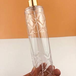 Flacons de parfum en gros avec bouchons et motifs en PET, corps en forme de bouchon, style similaire à celui de <span class=keywords><strong>Victoria</strong></span>'s <span class=keywords><strong>Secret</strong></span>. - Product Image 4